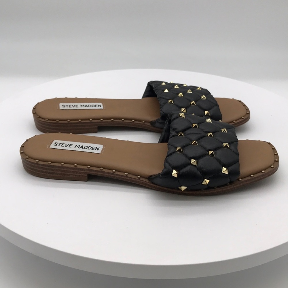 Steve Madden womens  Black Quilted Stud Slide Sandals size 7.5 US
